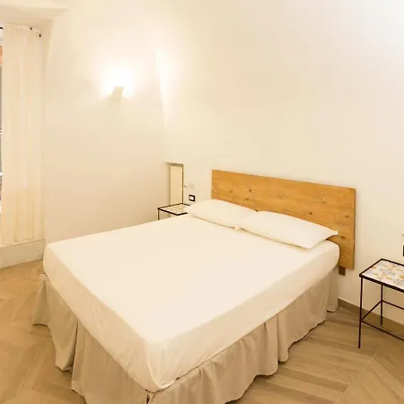 Oda ve Kahvaltı A' Marunnella Napoli